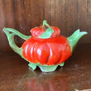 Vintage Royal Bayreuth Fine China Red & Green Tomato Teapot
